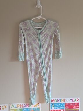 Little One Shop- Floral Checkered Sleeper